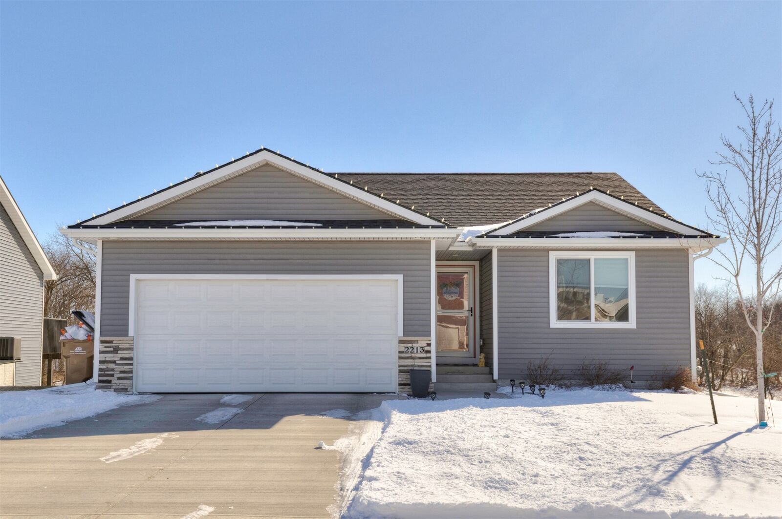 Property Photo:  2213 26th Avenue SW  IA 50009 