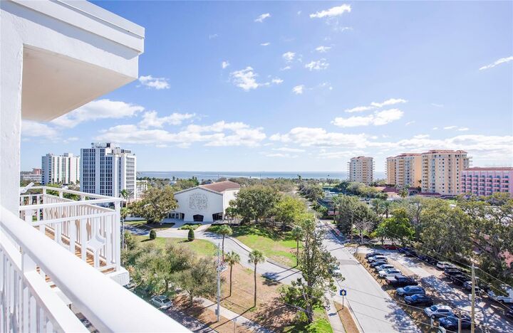 Property Photo:  700 Beach Drive NE 406  FL 33701 