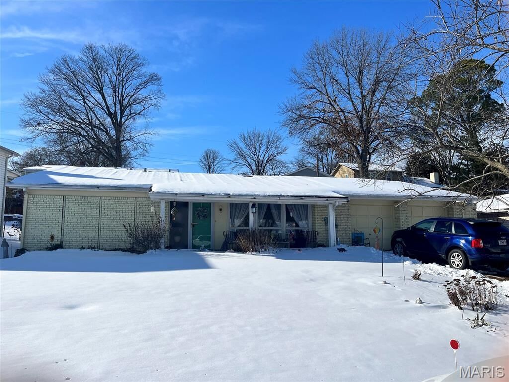 Property Photo: 2957 Caspian Lane MO 63125