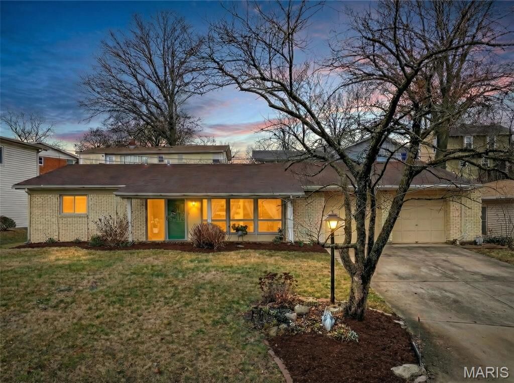 Property Photo:  2957 Caspian Lane  MO 63125 