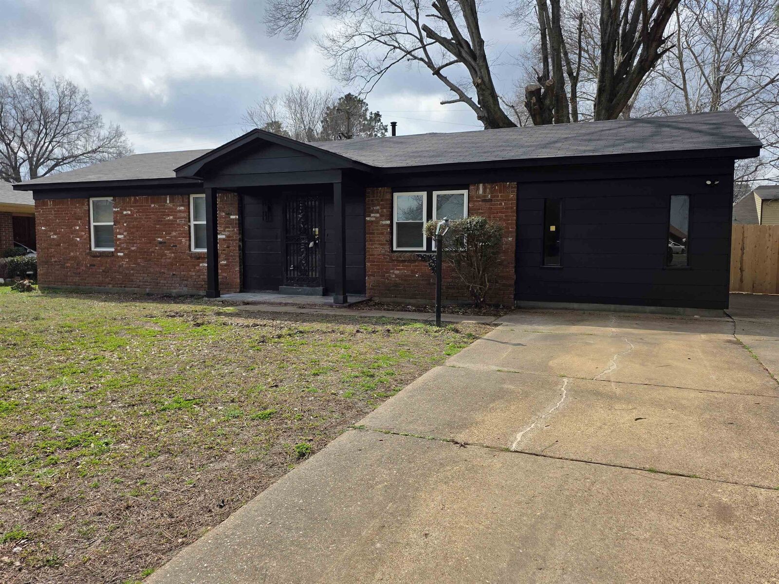 Property Photo: 4571 White Fox St TN 38109