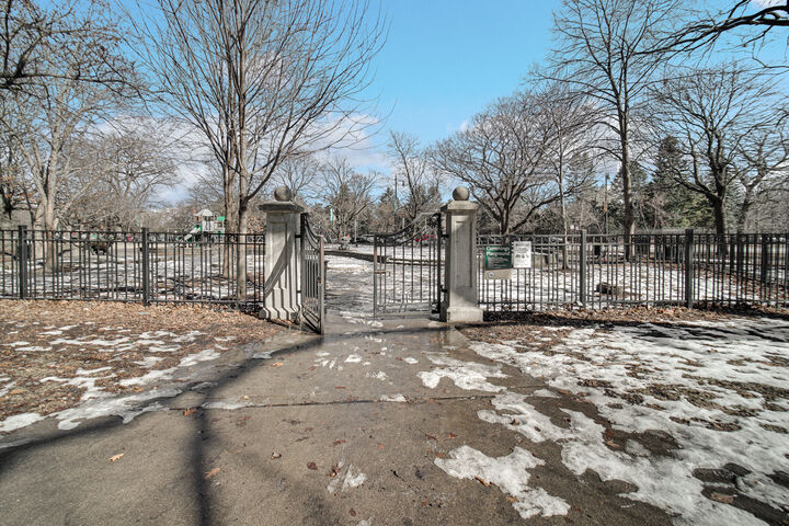 Property Photo: 2100 N Lincoln Park West 7fn IL 60614