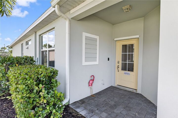 Property Photo: 17757 Woodland Court FL 33982