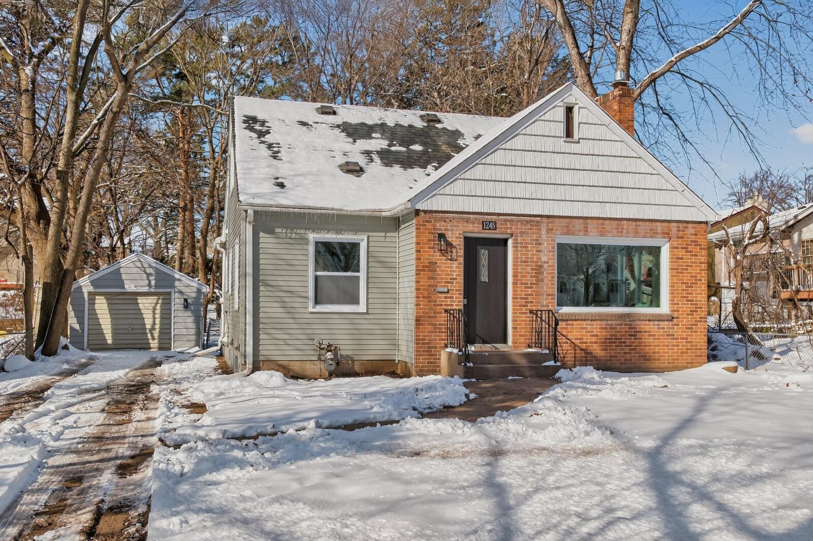 Property Photo:  1245 Dale Street N  MN 55117 