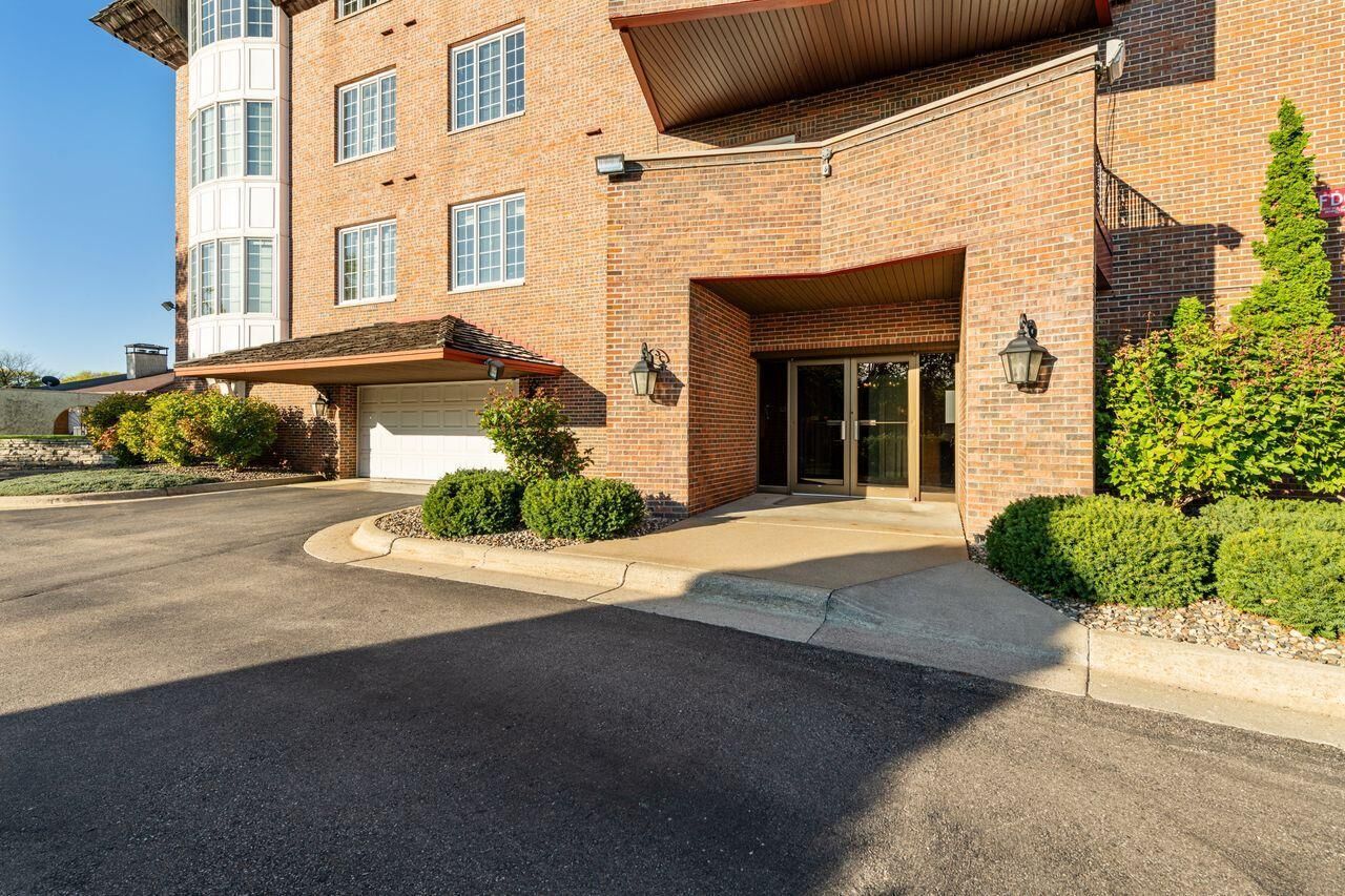 Property Photo:  6300 Xerxes Avenue S 44  MN 55423 