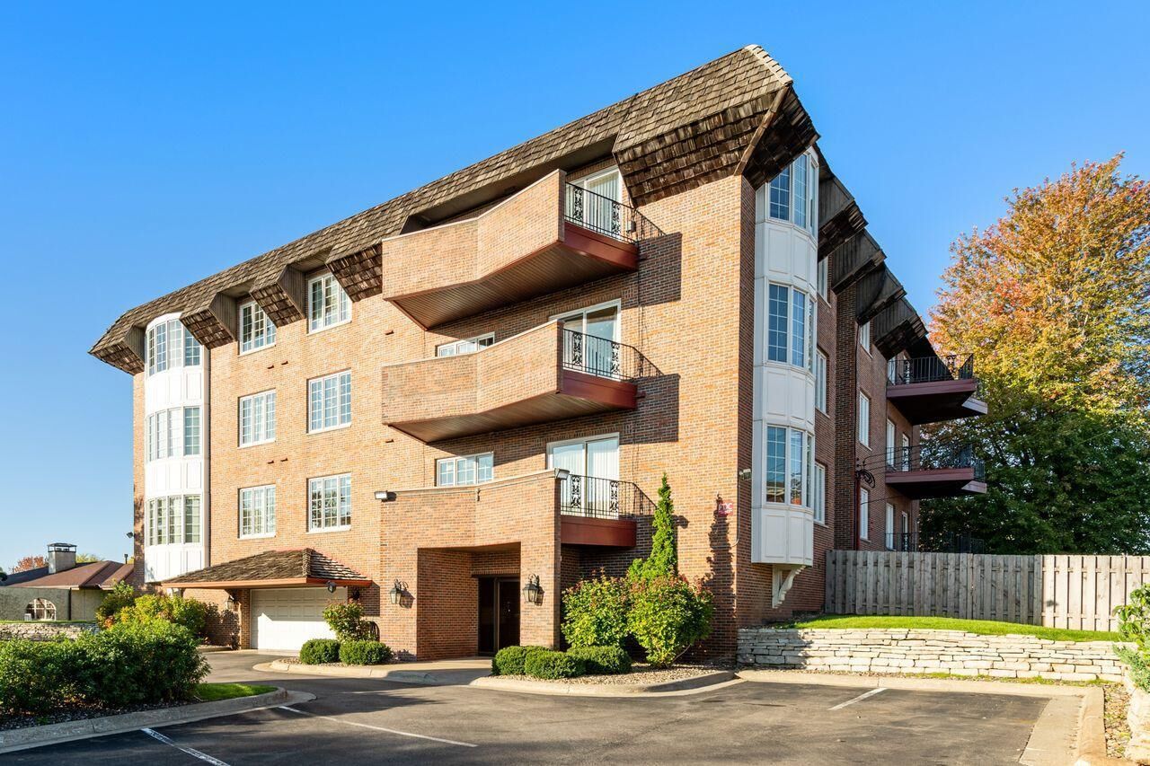 Property Photo:  6300 Xerxes Avenue S 44  MN 55423 