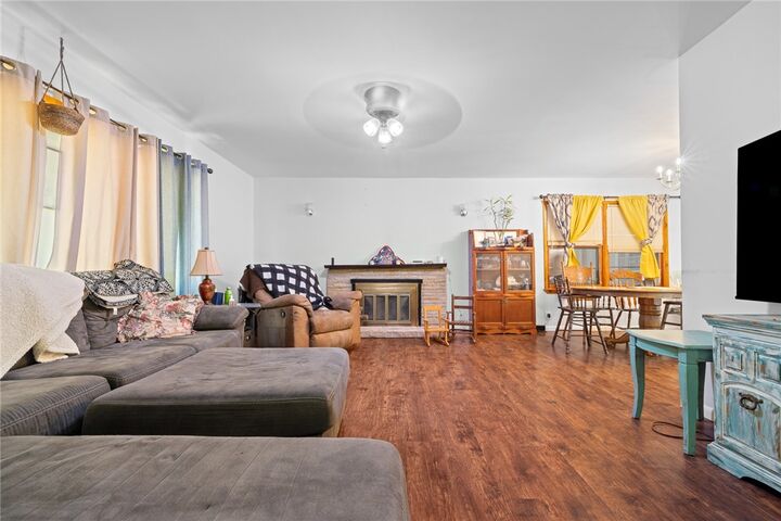 Property Photo:  622 S Kelley Street  AR 72601 