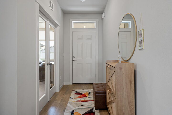 Property Photo:  63249 Peale Street  OR 97701 