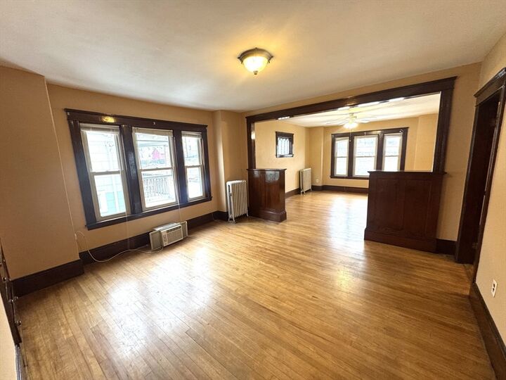 Property Photo: 412 Grafton St 3 MA 01604