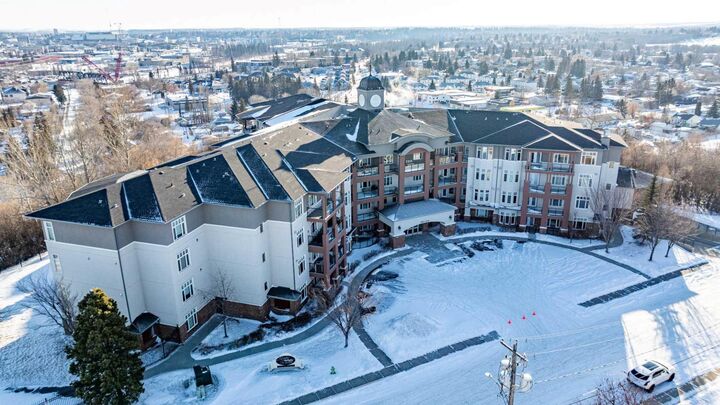 Property Photo:  5213 61 Street 412  AB T4N 6N5 