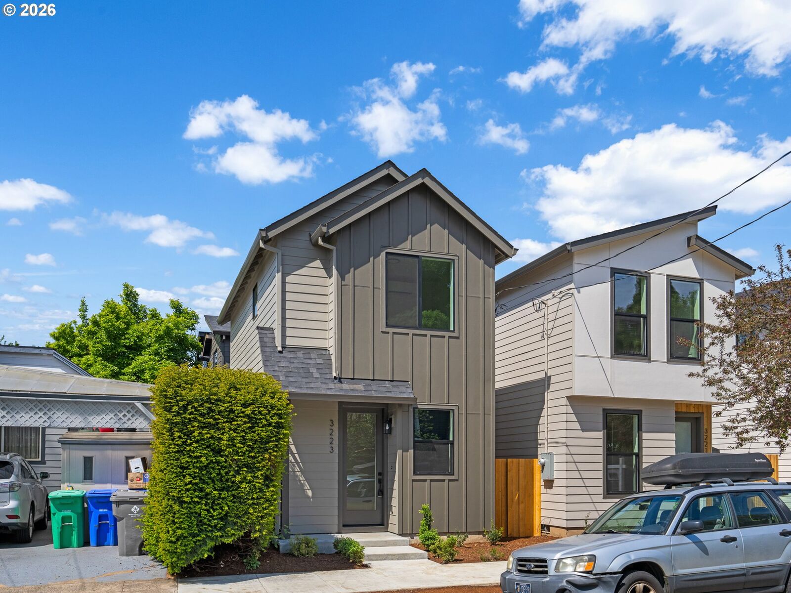 Property Photo:  3223 SE 28th Ave  OR 97202 