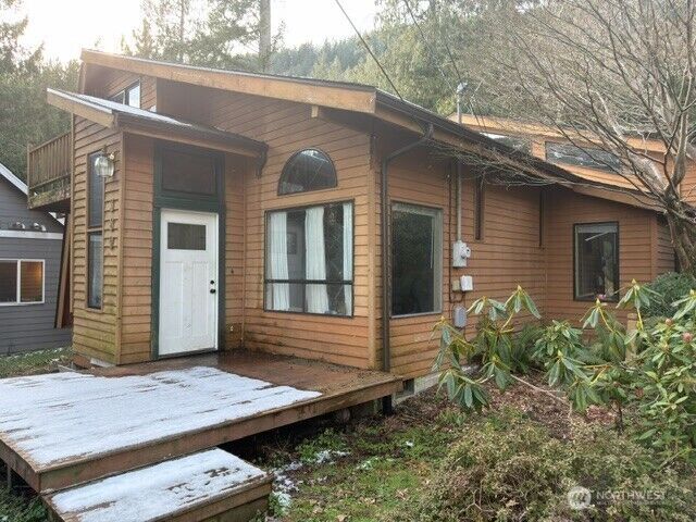 Property Photo: 389 Rainbow Drive WA 98284