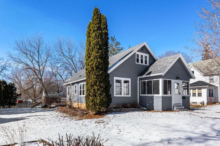 Property Photo: 820 Ransom Street WI 54971