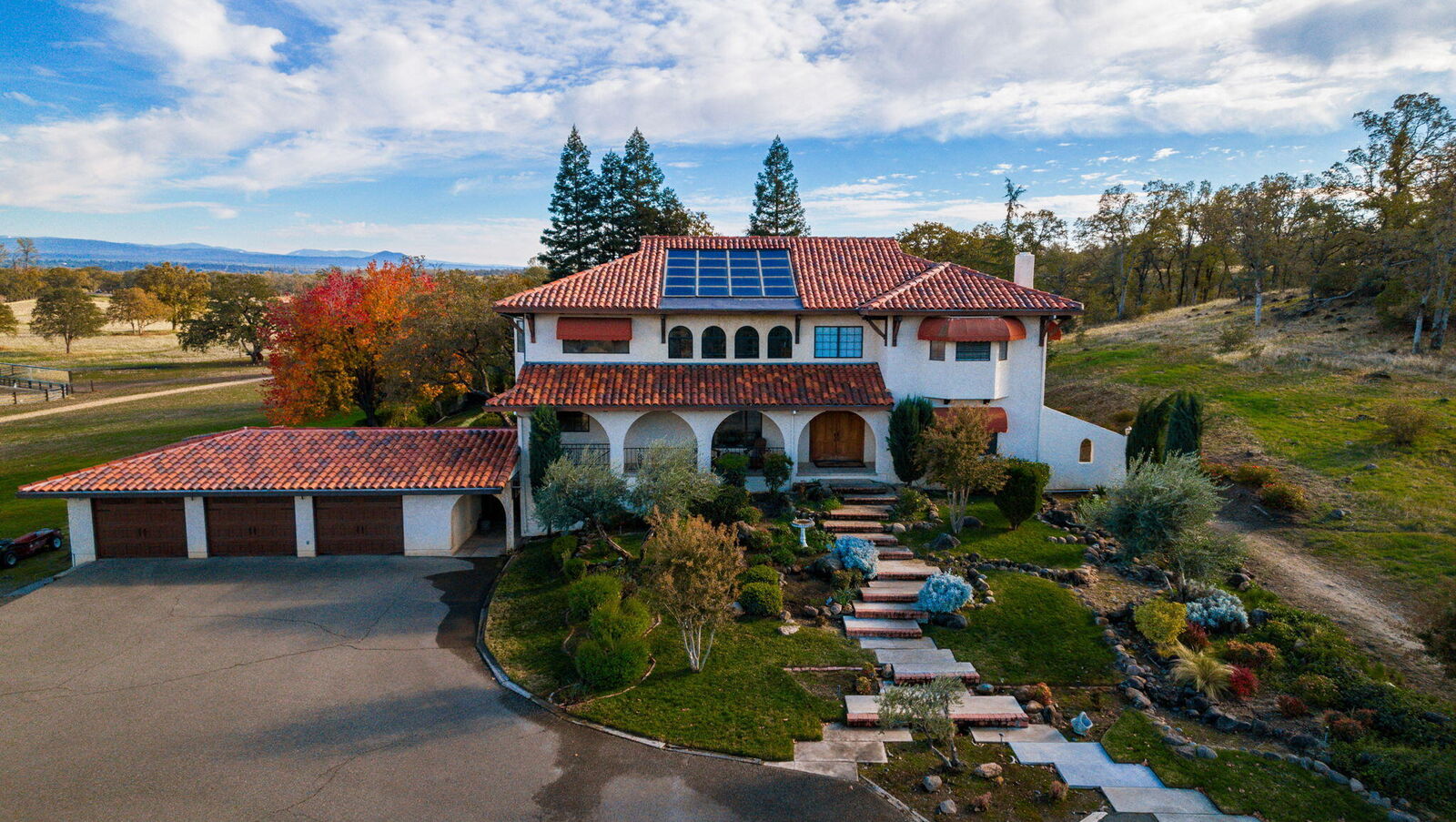 Property Photo: 22797 Silverlode Road CA 96073