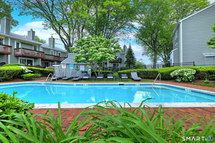 Property Photo:  42 Ferry Court 42  CT 06615 