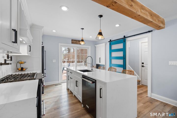 Property Photo:  136 Shadow Ridge Road  CT 06905 