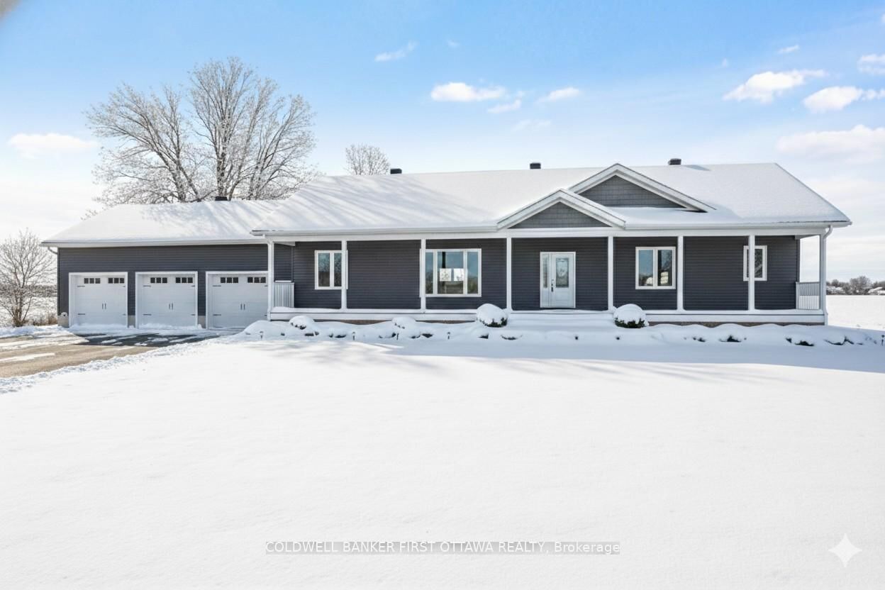 Property Photo:  800 Waba Road  ON K0A 2X0 