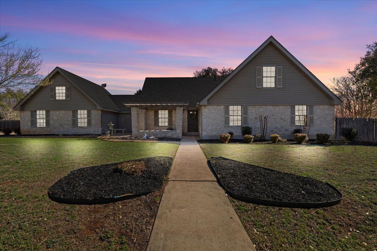 Property Photo:  2601 Double Tree Street  TX 78681 