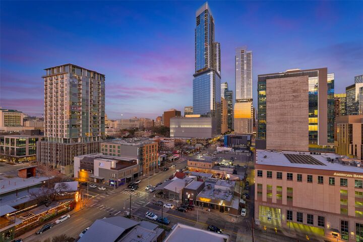 Property Photo:  501 West Avenue 1207  TX 78701 