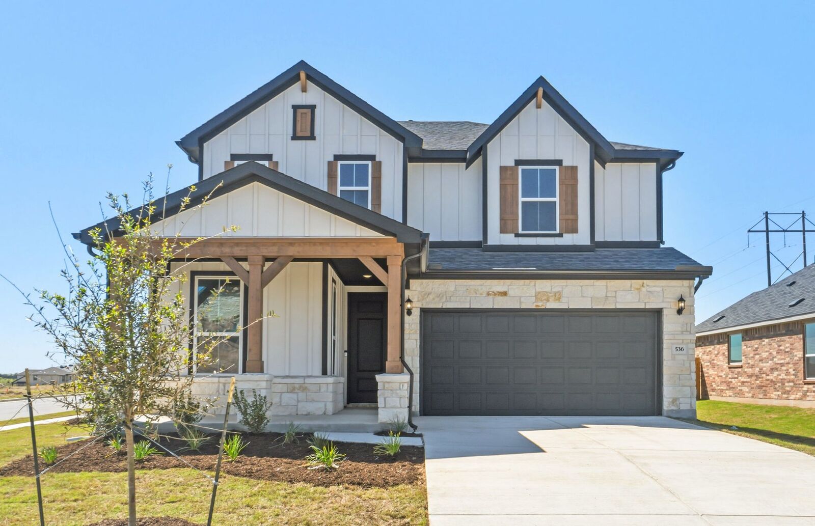 Property Photo: 536 Rubber Tree Way TX 78610