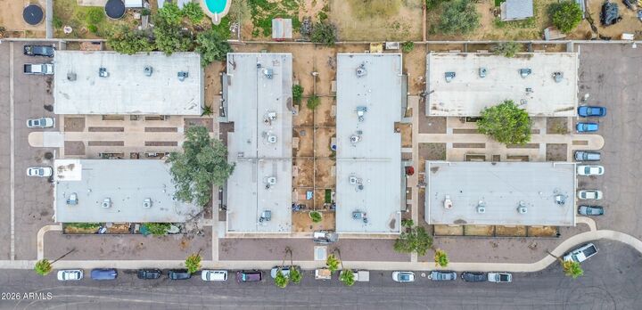 Property Photo: 5820 W Claremont Street AZ 85301