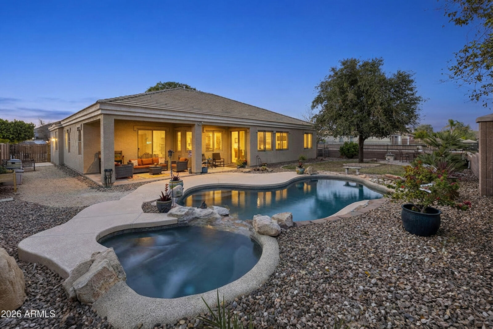 Property Photo: 2997 E Parkview Drive AZ 85295