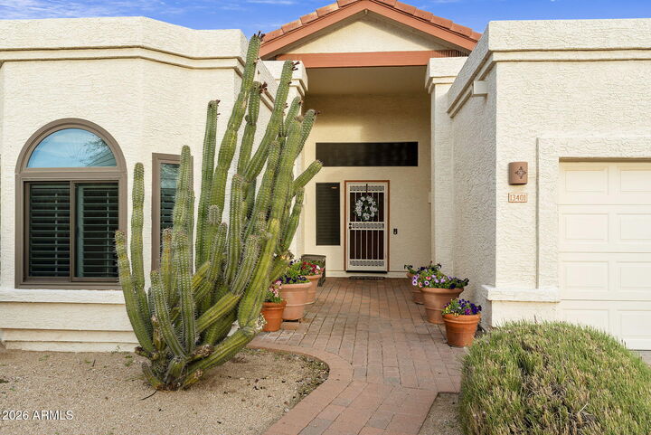 Property Photo: 13401 S 37th Place AZ 85044