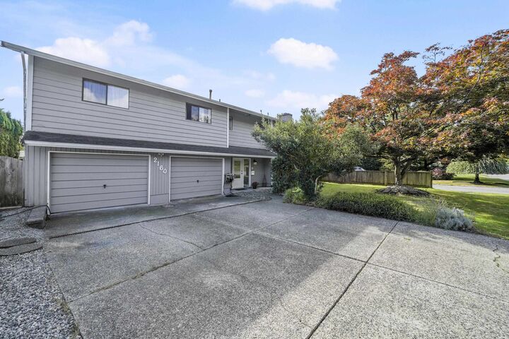 Property Photo: 2160 Dorset Avenue BC V3B 5B9