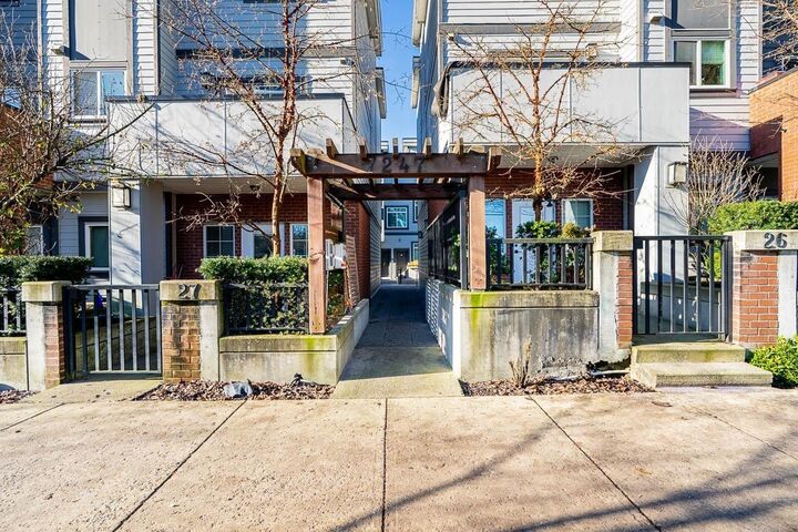 Property Photo: 7247 140 Street 7 BC V3W 1K8