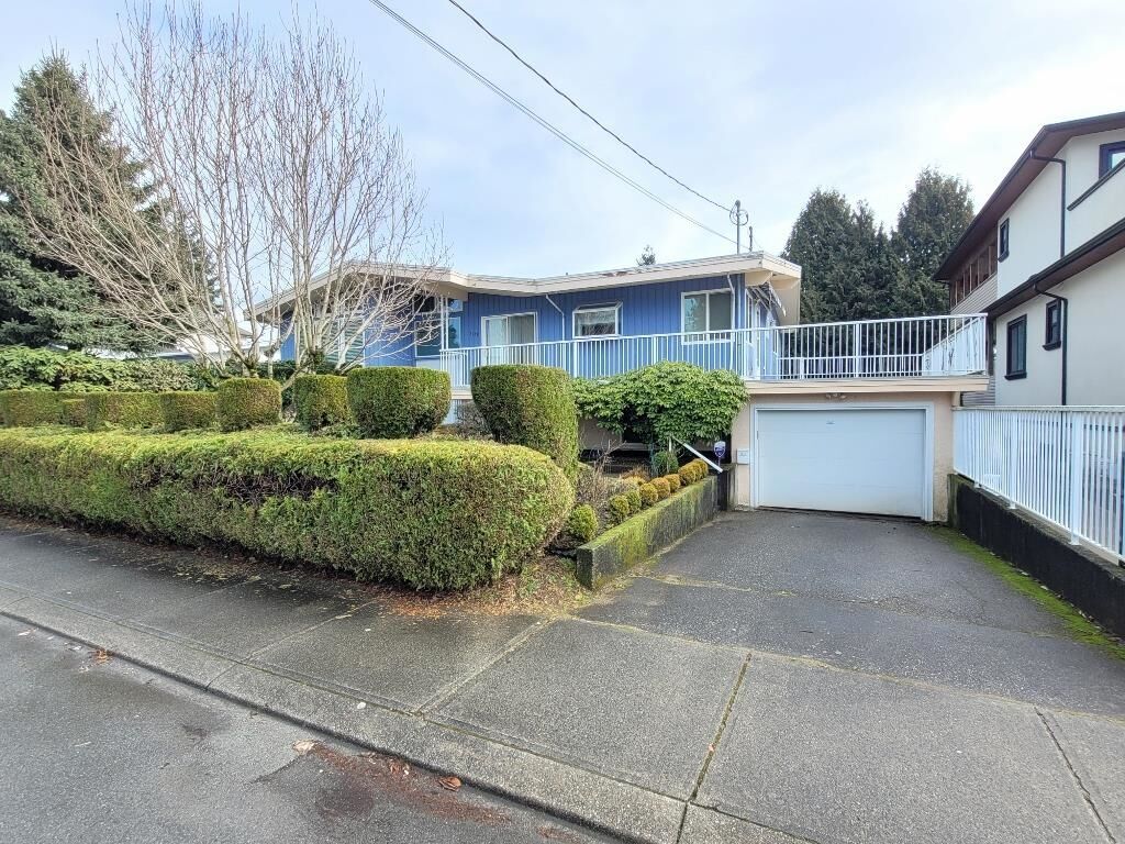 Property Photo:  2126 Meadows Street  BC V2T 3A6 