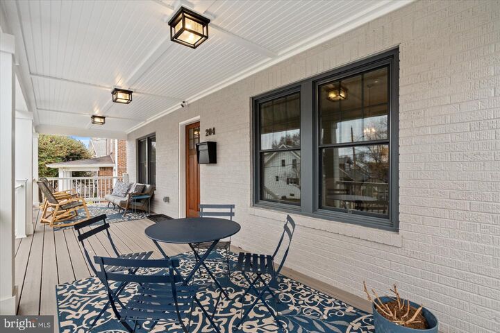 Property Photo:  204 Elm Street  VA 22301 