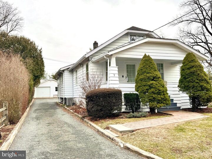 Property Photo:  7 Diverty Road  NJ 08534 