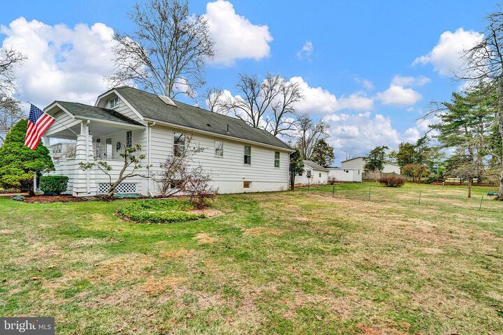 Property Photo:  7 Diverty Road  NJ 08534 