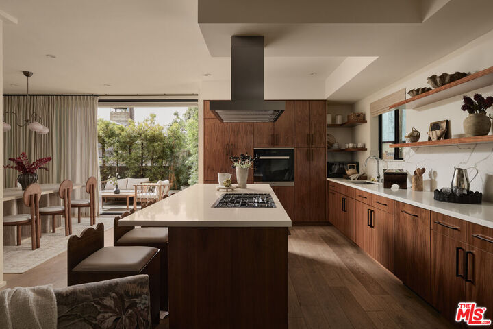 Property Photo: 3214 Highland Ave CA 90405