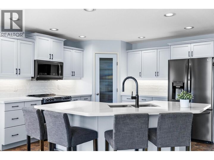 Photo de la propriété:  2089 Rose Tree Road  BC V1Z 4A7 