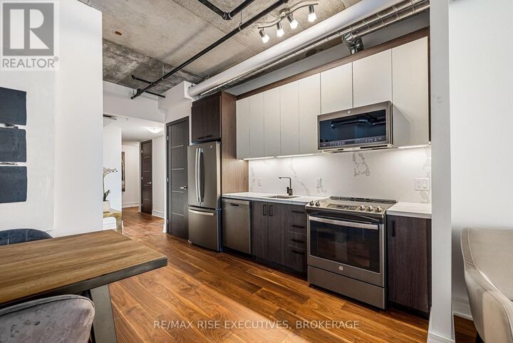 Property Photo:  150 Marketplace Avenue 226  ON K2J 6V2 