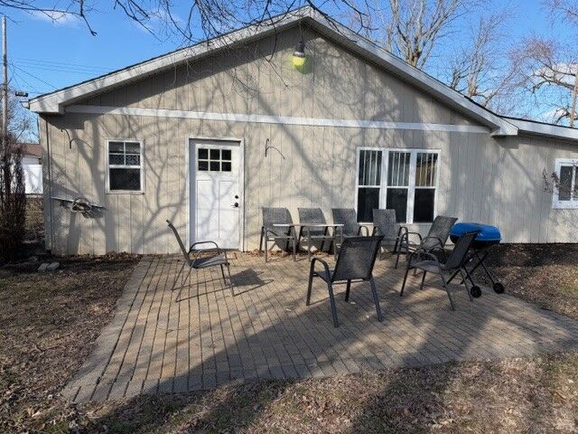 Property Photo:  2004 Hayes Avenue  IL 61920 