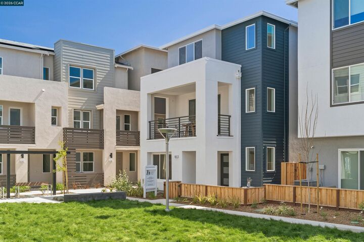 Property Photo: 6012 Sunglow Terrace CA 94583