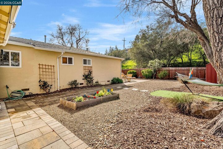 Property Photo:  5092 Black Oak Rd  CA 94521 