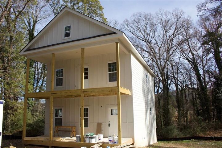 Property Photo:  2258 Fernwood Drive  GA 30344 