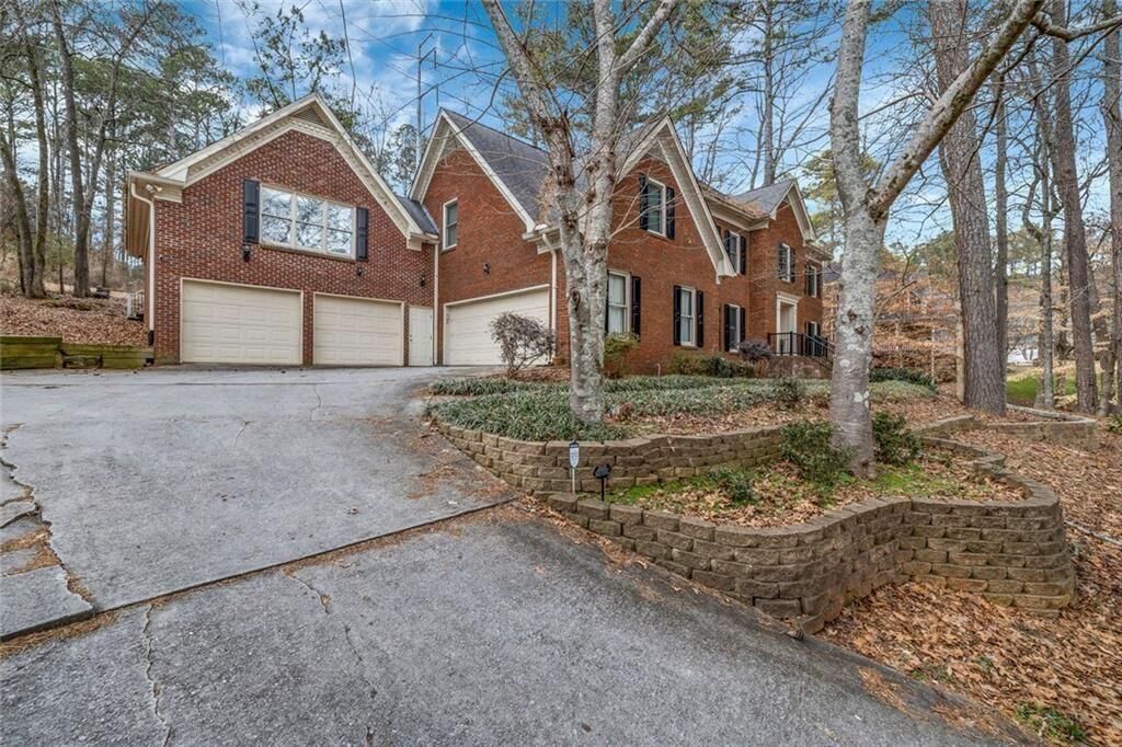 Property Photo:  1828 Chedworth Lane  GA 30087 