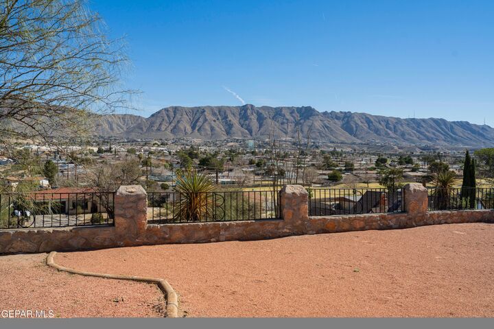 Property Photo:  612 Somerset Drive  TX 79912 