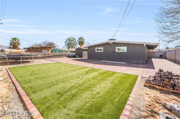Property Photo:  1404 East McWilliams Avenue  NV 89101 
