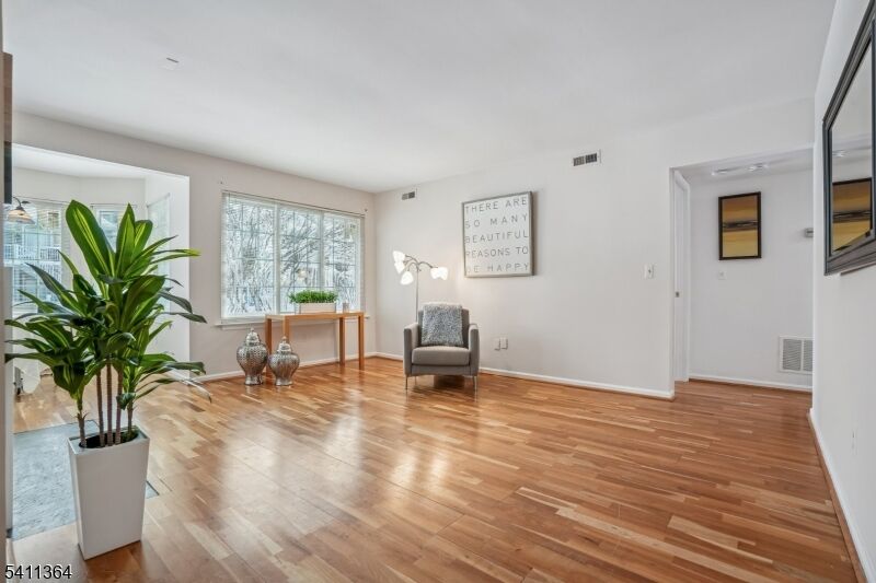 Property Photo:  42 Fieldstone Road  NJ 07921 