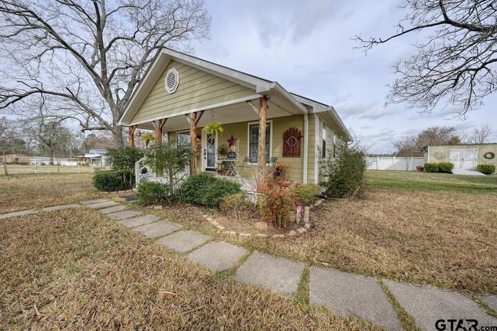 Property Photo:  3852 W Fm 16  TX 75706 