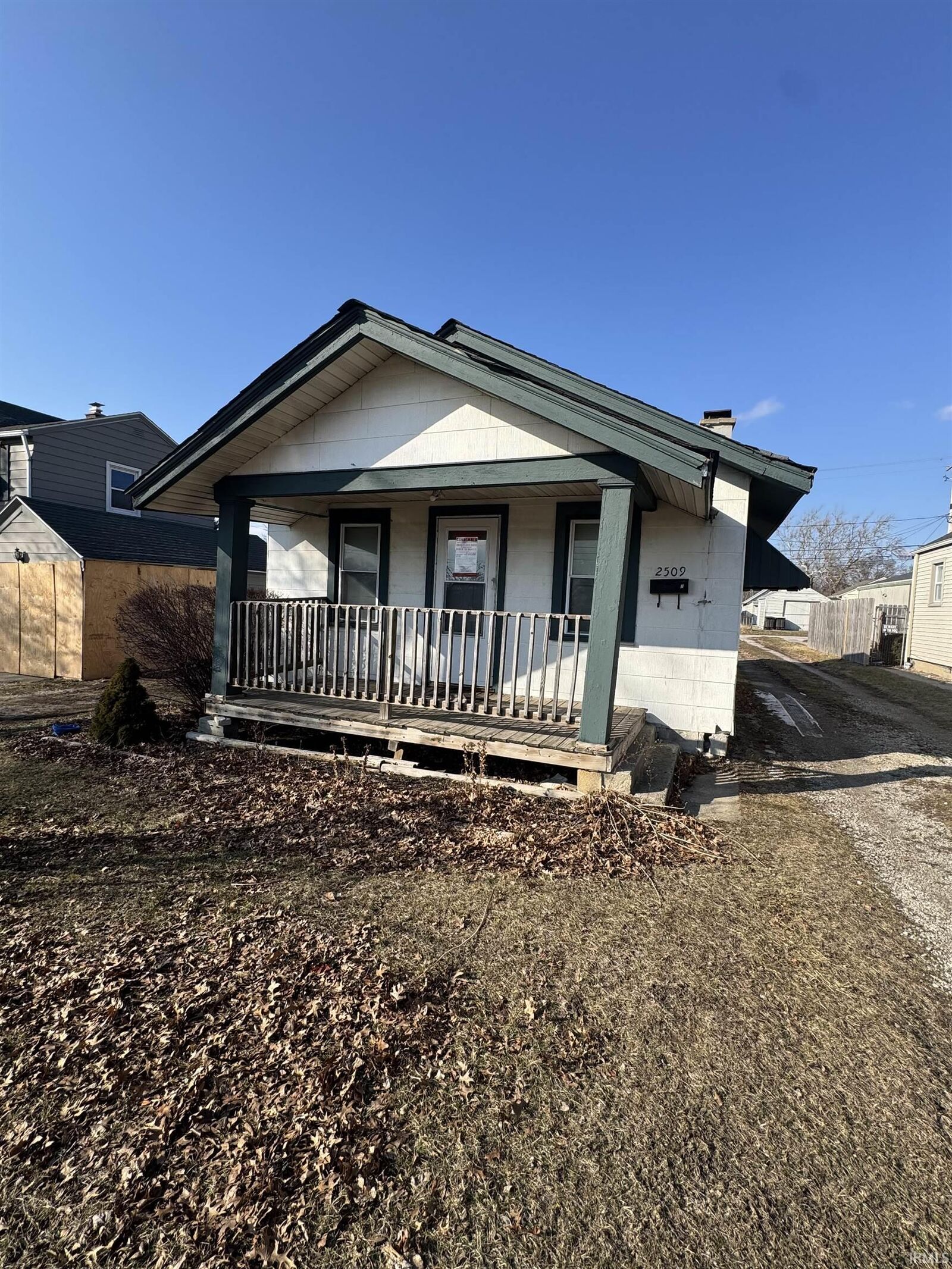 Property Photo:  2509 E State Boulevard  IN 46805 