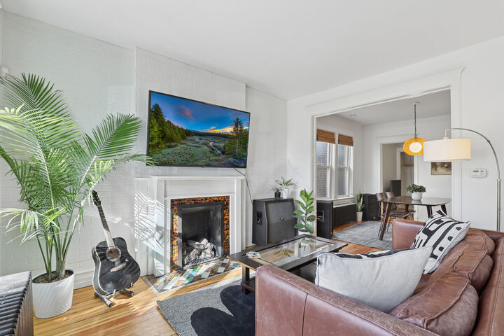 Property Photo:  3436 W Beach Avenue  IL 60651 