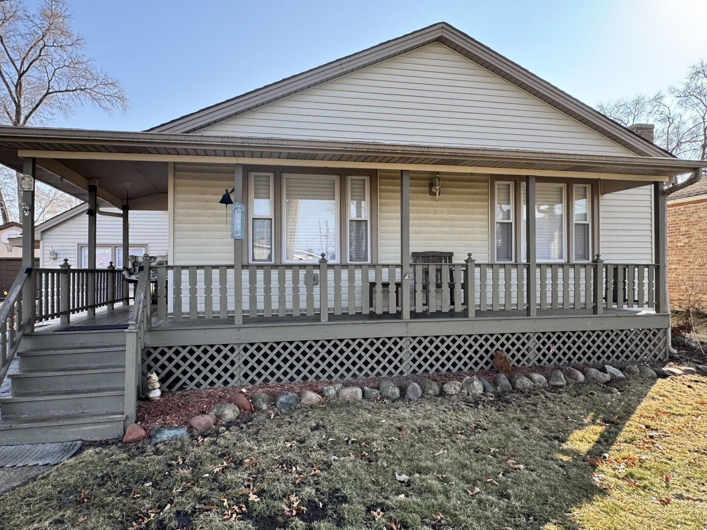 Property Photo: 303 N Elmwood Avenue IL 60191