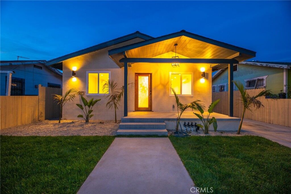 Property Photo:  1535 W 70th  CA 90047 