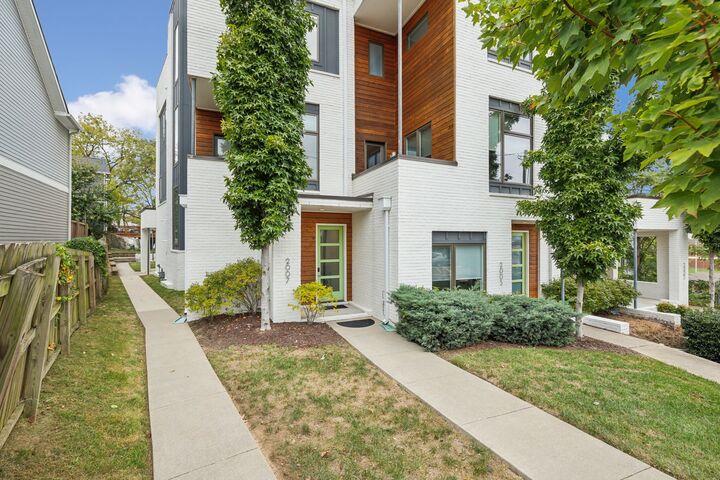 Property Photo:  2007 Beech Ave  TN 37204 